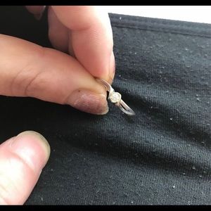 Helzberg Diamond ring size 8! Barely ever worn!